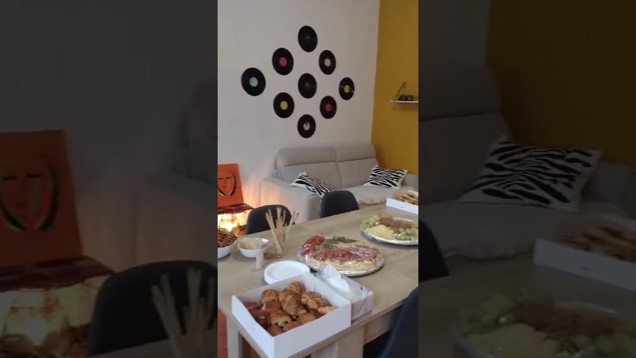 Retro,l’espace dédié aux artistes pour leur première exposition ou vernissage #ncsconciergerie